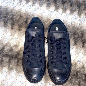 Women’s Converse size 8